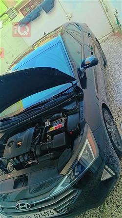 هیۆندای ئەلەنترا